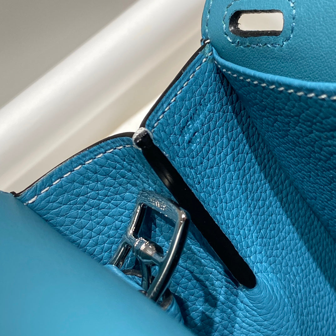 HALZAN 25 HANDLE BAG IN FOUNTAIN BLUE GRAINED CALFSKIN