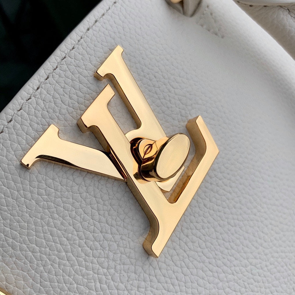 LOCK & GO BAG 24 IN QUARTZ BEIGE GRAIN CALFSKIN