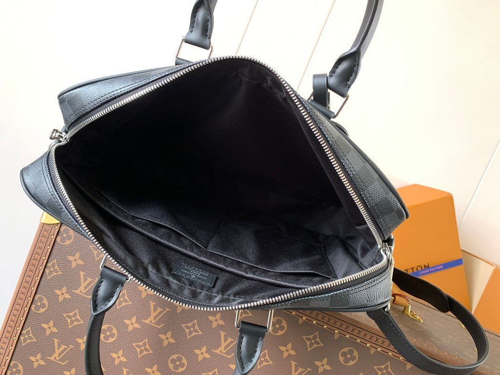 PORTE- DOCUMENTS VOYAGE NM HANDBAG 36 IN BLACK DAMIER GRAPHITE CANVAS