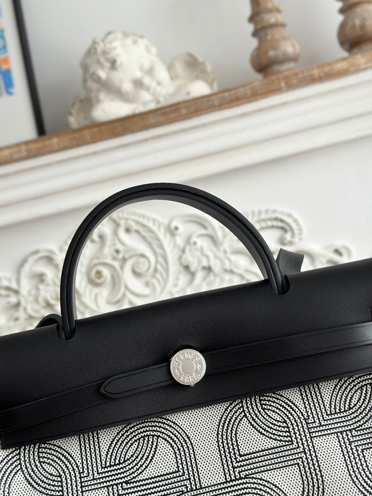 HERBAG ZIP 31 LAQUERED BAG IN OFF-WHITE MIX BLACK H PLUME CANVAS