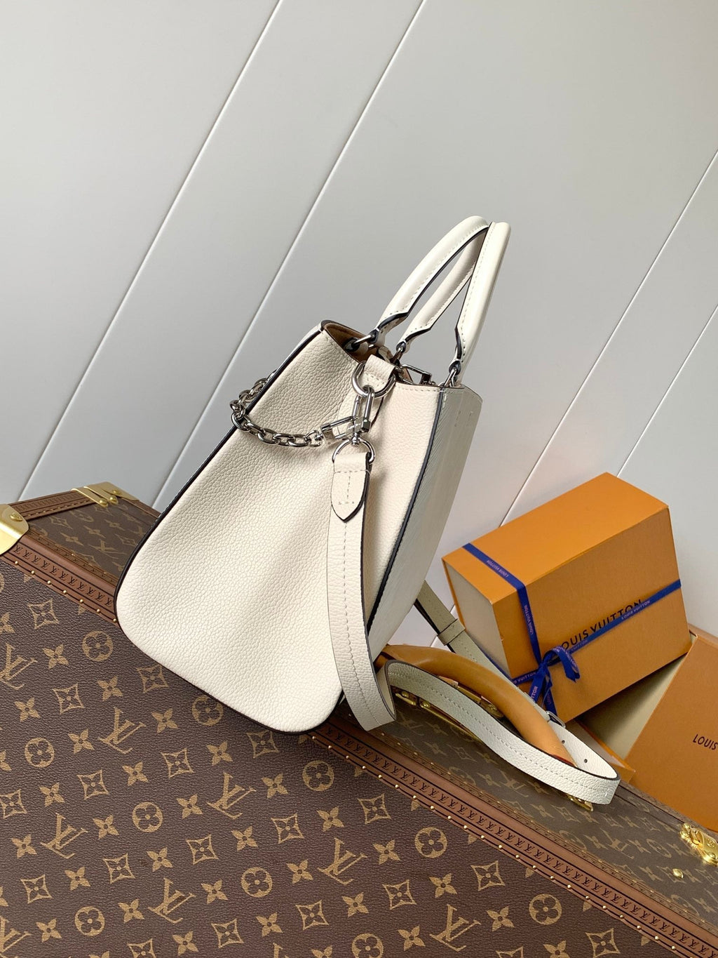 MARELLE TOTE BB BAG 30 IN WHITE EPI GRAIN COWHIDE LEATHER