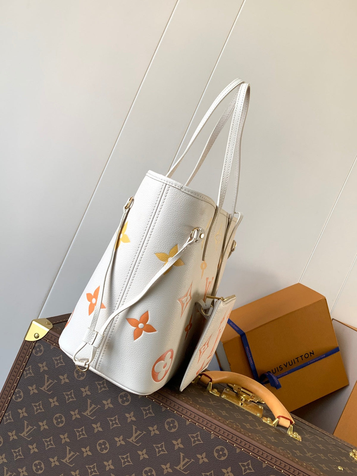 NEVERFULL MM TOTE BAG 32 IN WHITE MIX ORANGE CALFSKIN
