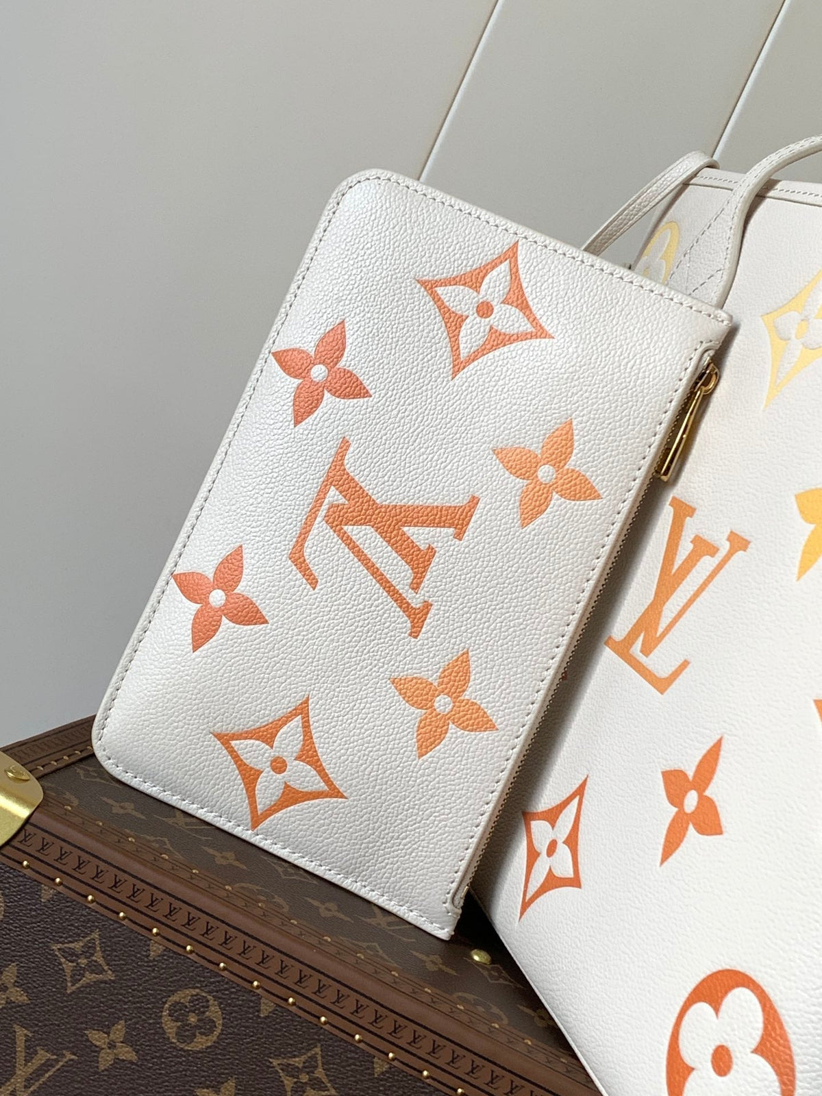 NEVERFULL MM TOTE BAG 32 IN WHITE MIX ORANGE CALFSKIN