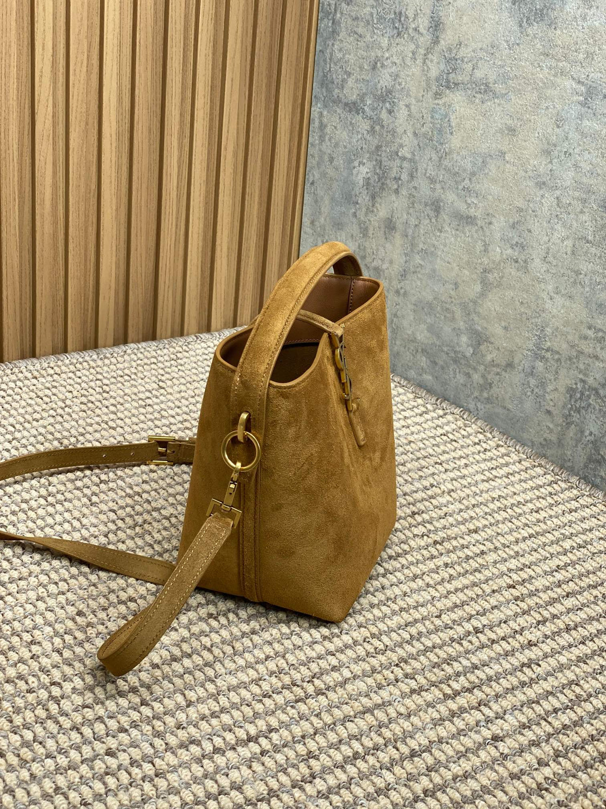 LE 37 SMALL BUCKET BAG 20 IN BROWN SUEDE GOLD HARDWARE