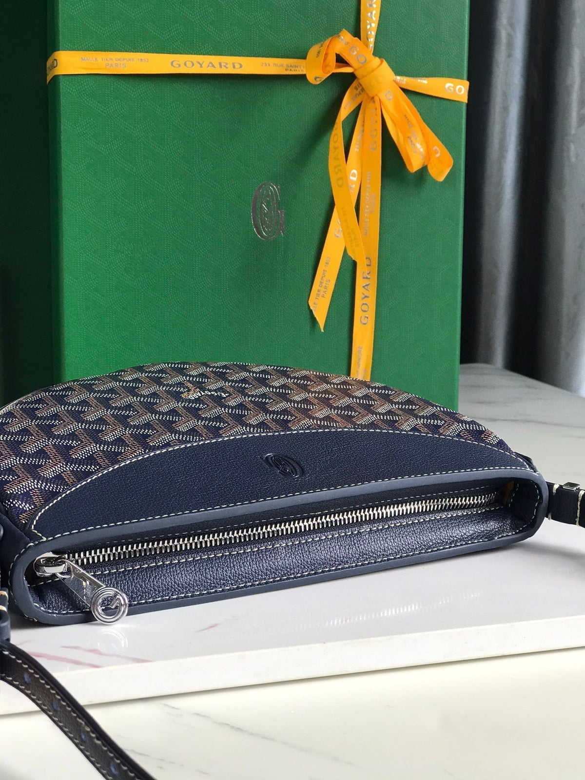 HIRONDELLE BAG 25 IN NAVY BLUE LAMBSKIN AND GOYARDINE CANVAS
