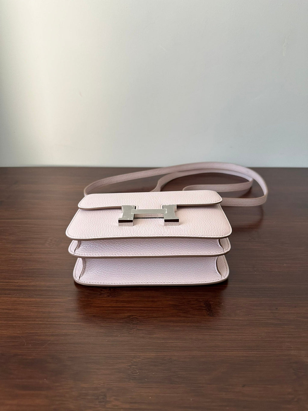 CONSTANCE 18 LIGHT PINK CHEVRE SILVER HARDWARE